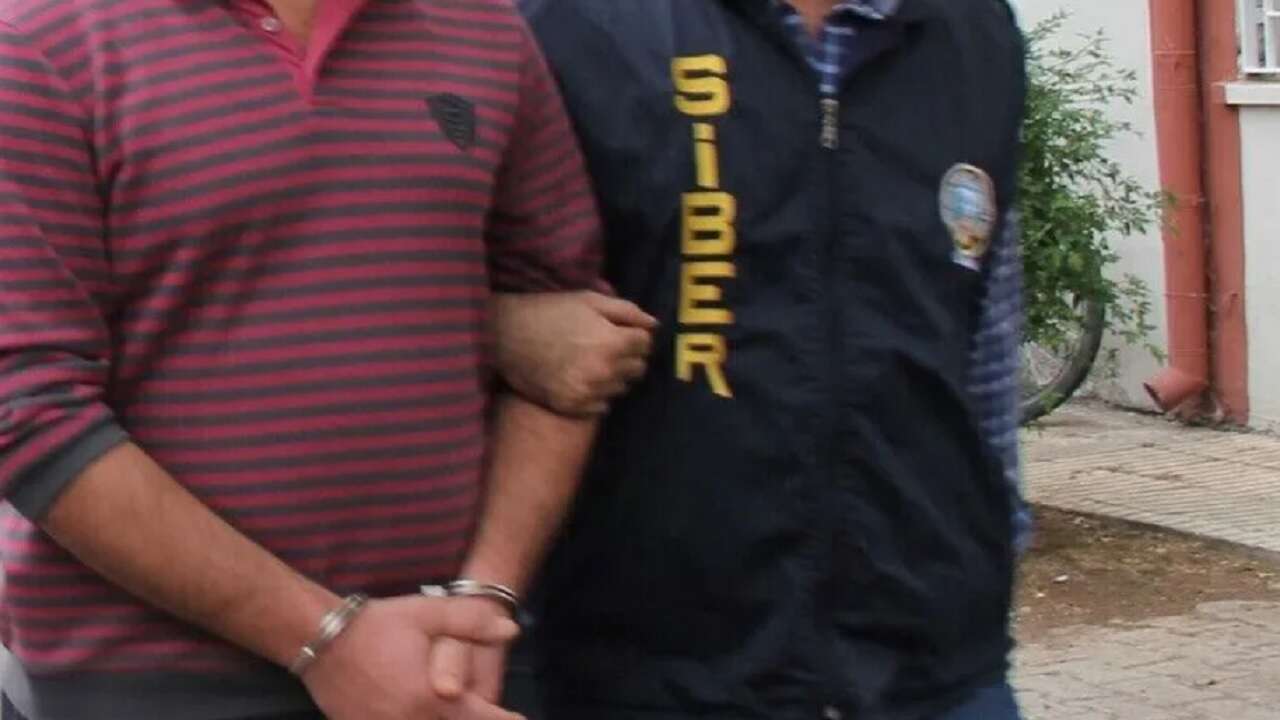 Siber suçlara yönelik 14 ilde düzenlenen operasyonlarda 306 zanlı yakalandı