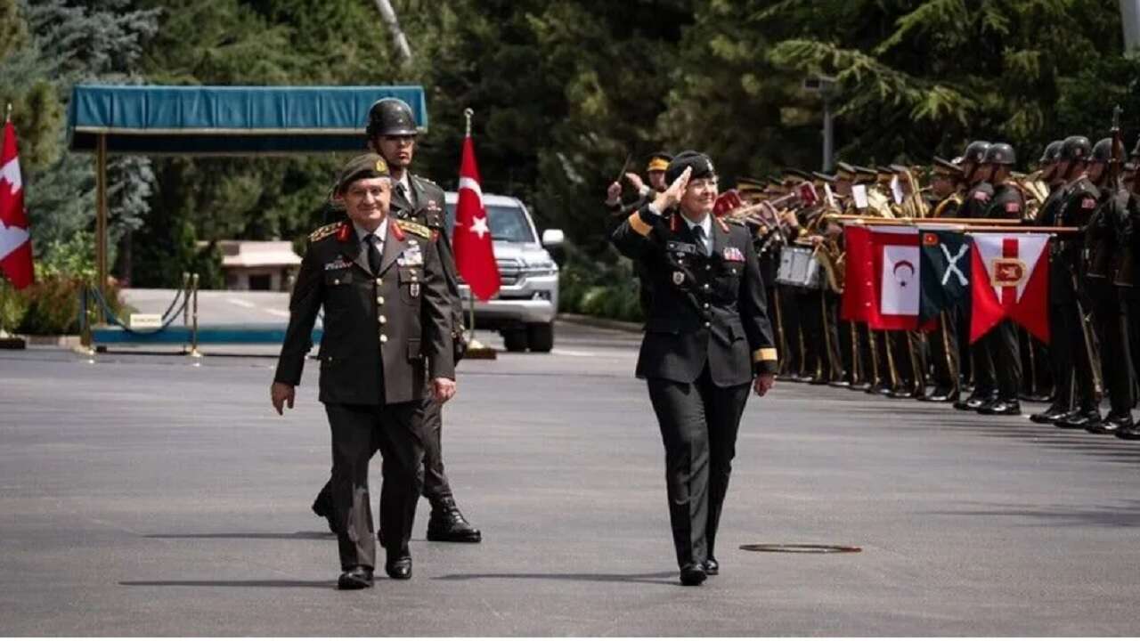 Genelkurmay Başkanı Orgeneral Bayraktaroğlu, Kanadalı mevkidaşı Carignan ile görüştü
