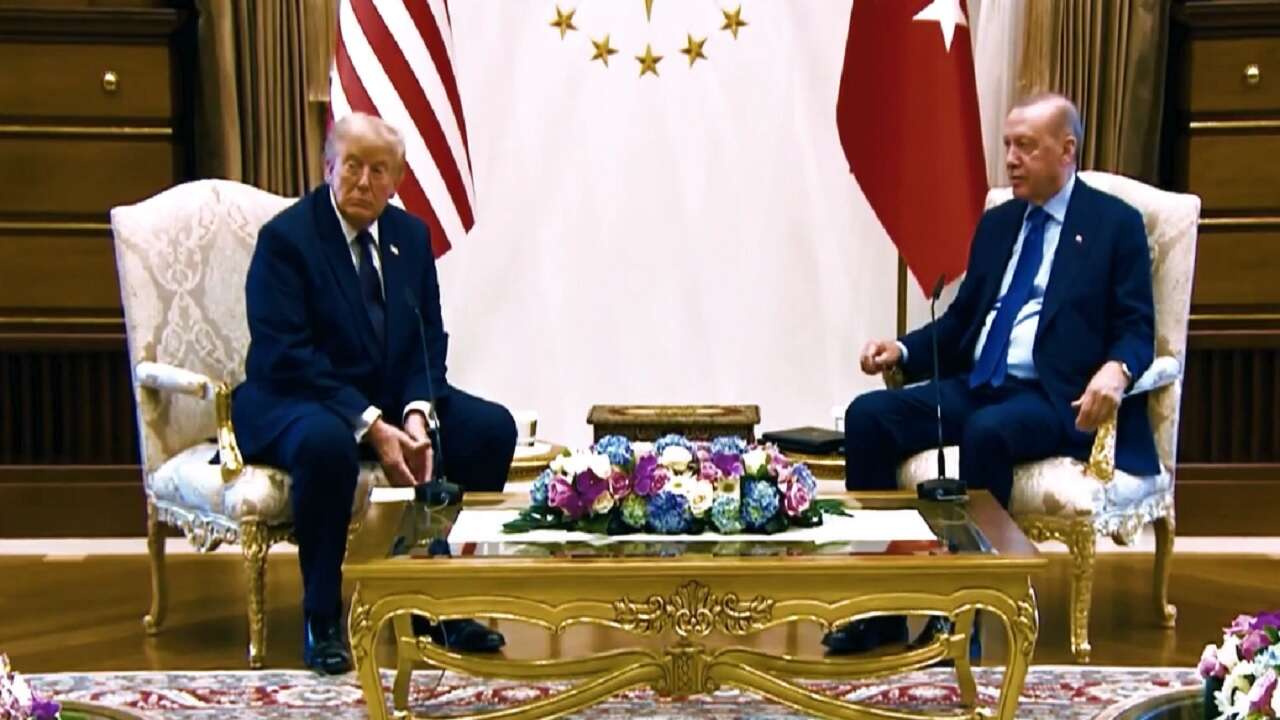 Cumhurbaşkanı Erdoğan - Donald Trump Tarihi Görüşmesi