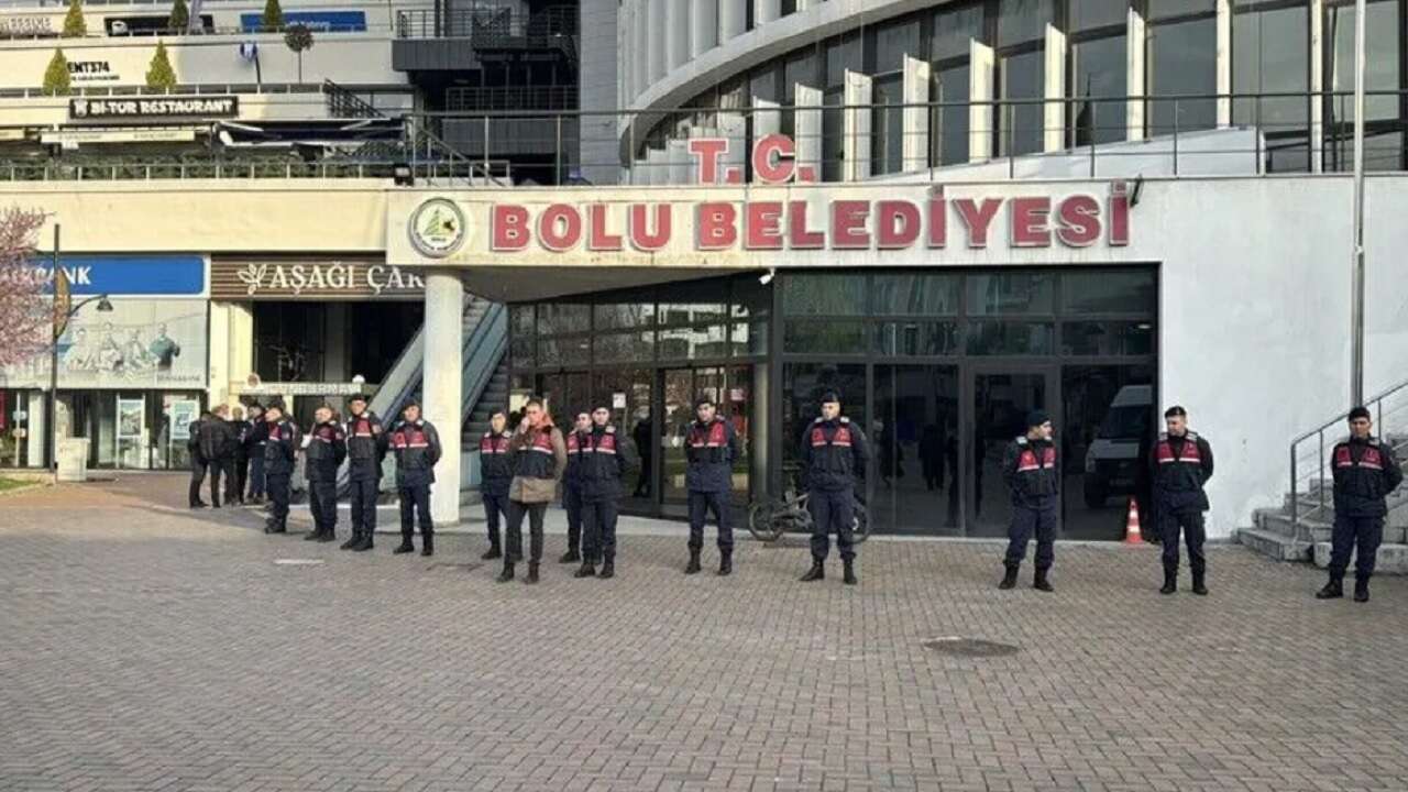 Bolu Belediyesi'ne yönelik "irtikap" soruşturması davasında ara karar açıklandı