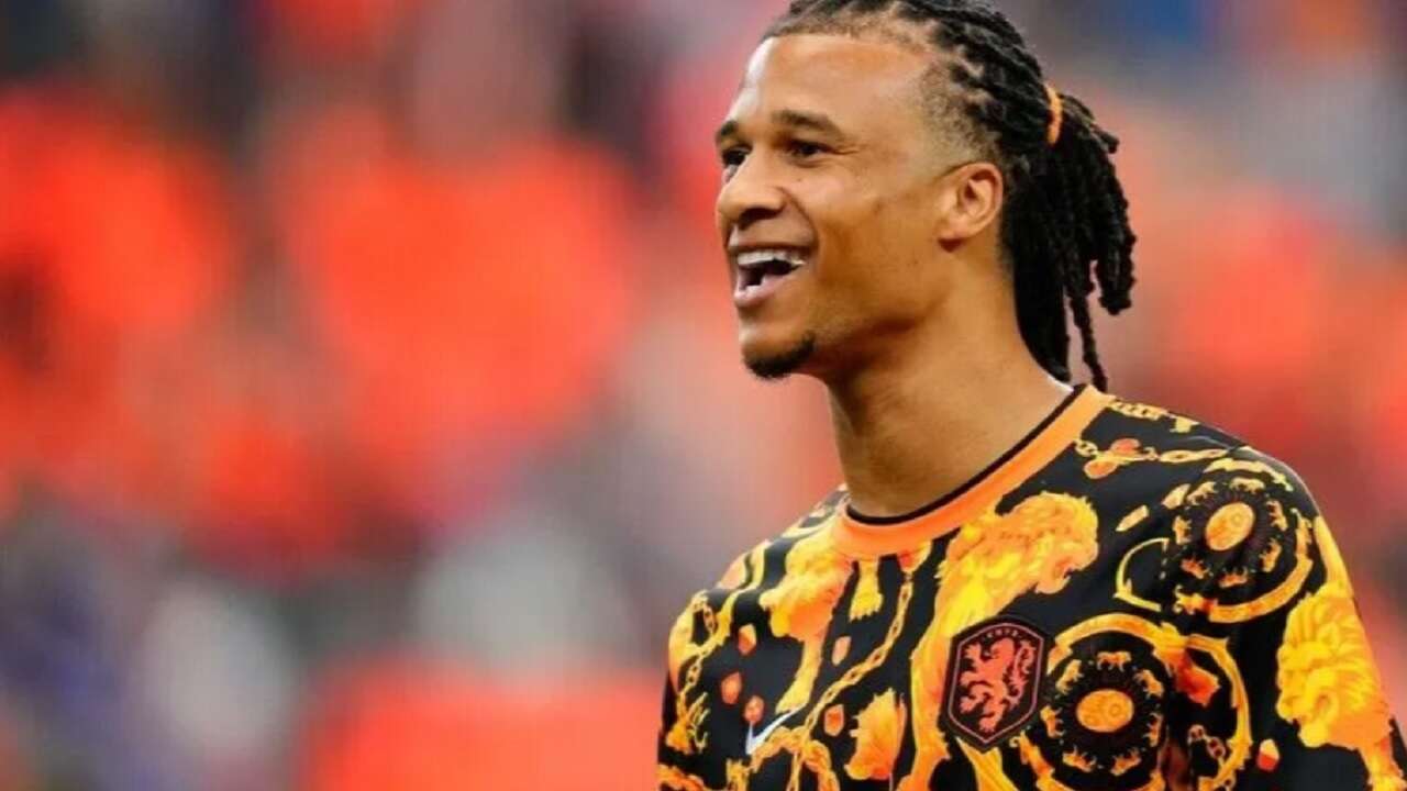 Nathan Ake, Fenerbahçe'nin kampına katılmak üzere Avusturya'da