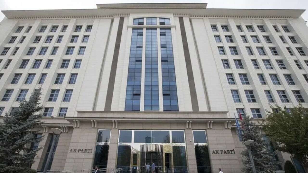 AK Parti, kritik gecenin en yakın tanıklarıyla 15 Temmuz'u değerlendirecek