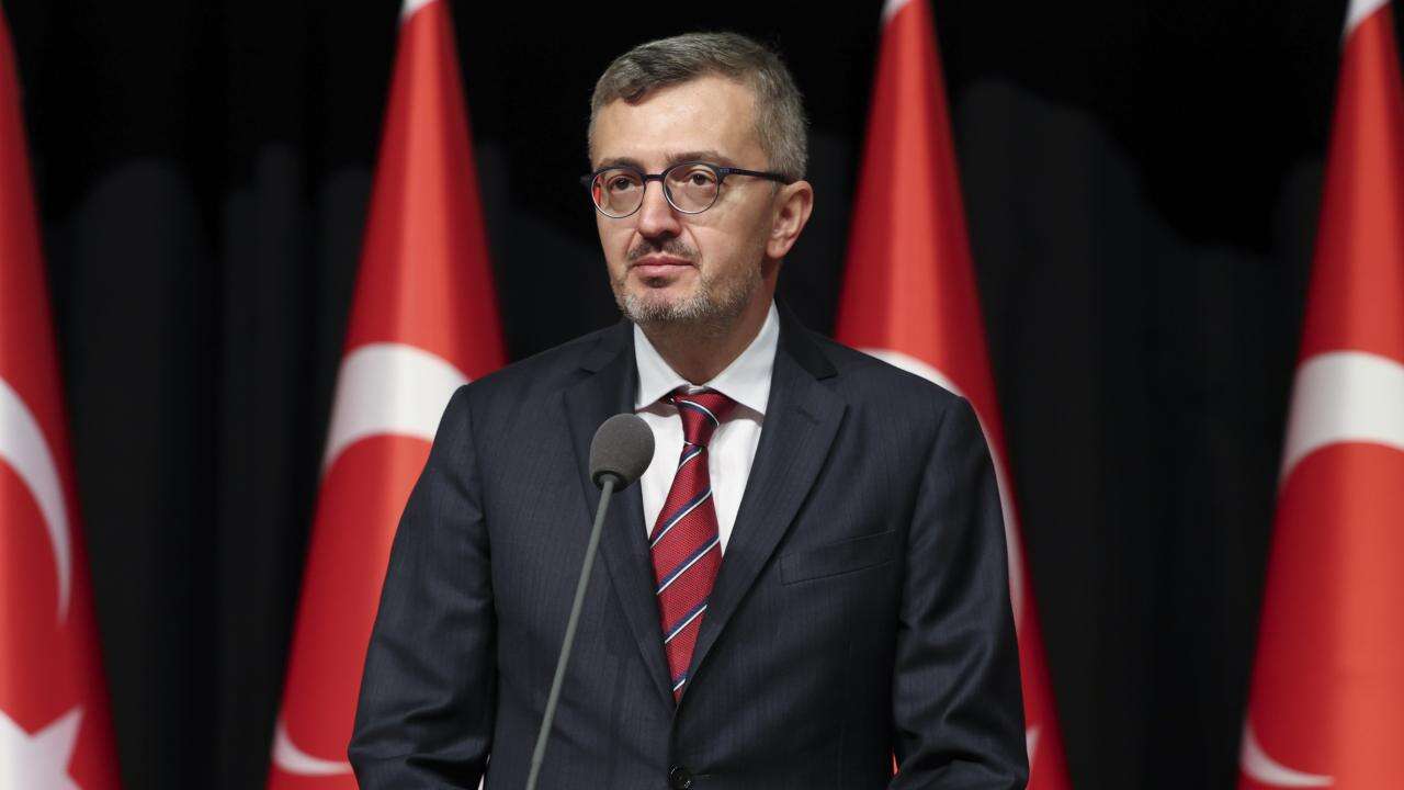 İletişim Başkanı Duran'dan eski Katar Emiri için taziye mesajı
