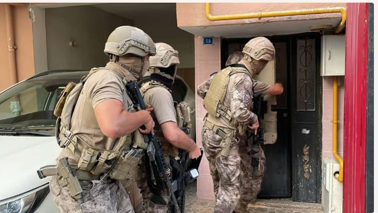 FETÖ'ye yönelik 81 ilde 968 şüpheli hakkında operasyon başlatıldı