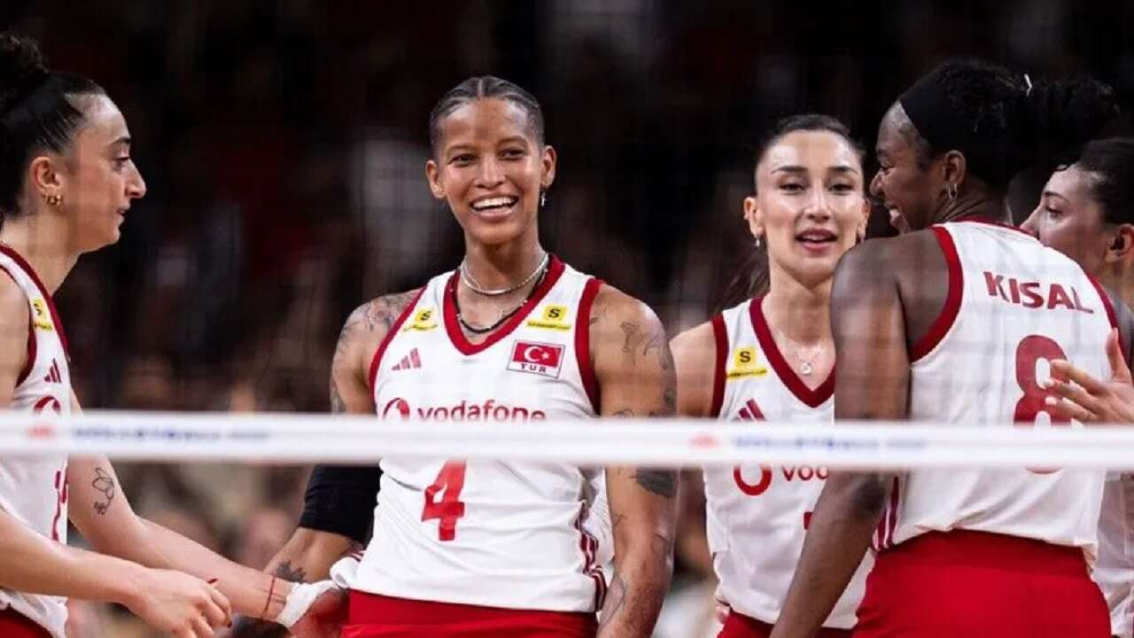 A Milli Kadın Voleybol Takımı'nın Milletler Ligi final etabı kadrosu belli oldu