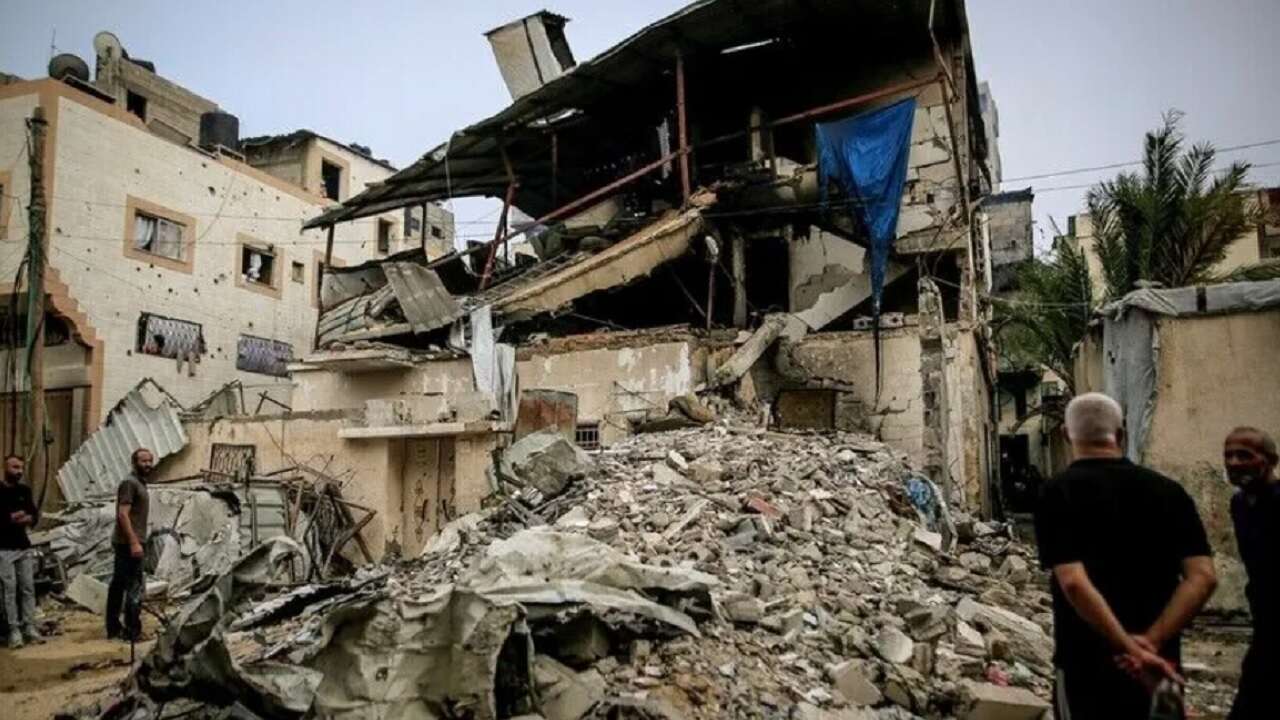 İsrail'in Gazze'ye düzenlediği saldırıda Filistinli anne ve 4 çocuğu hayatını kaybetti