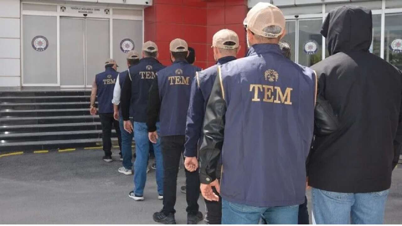 FETÖ'ye yönelik 22 ilde düzenlenen operasyonlar: 51 şüpheli tutuklandı