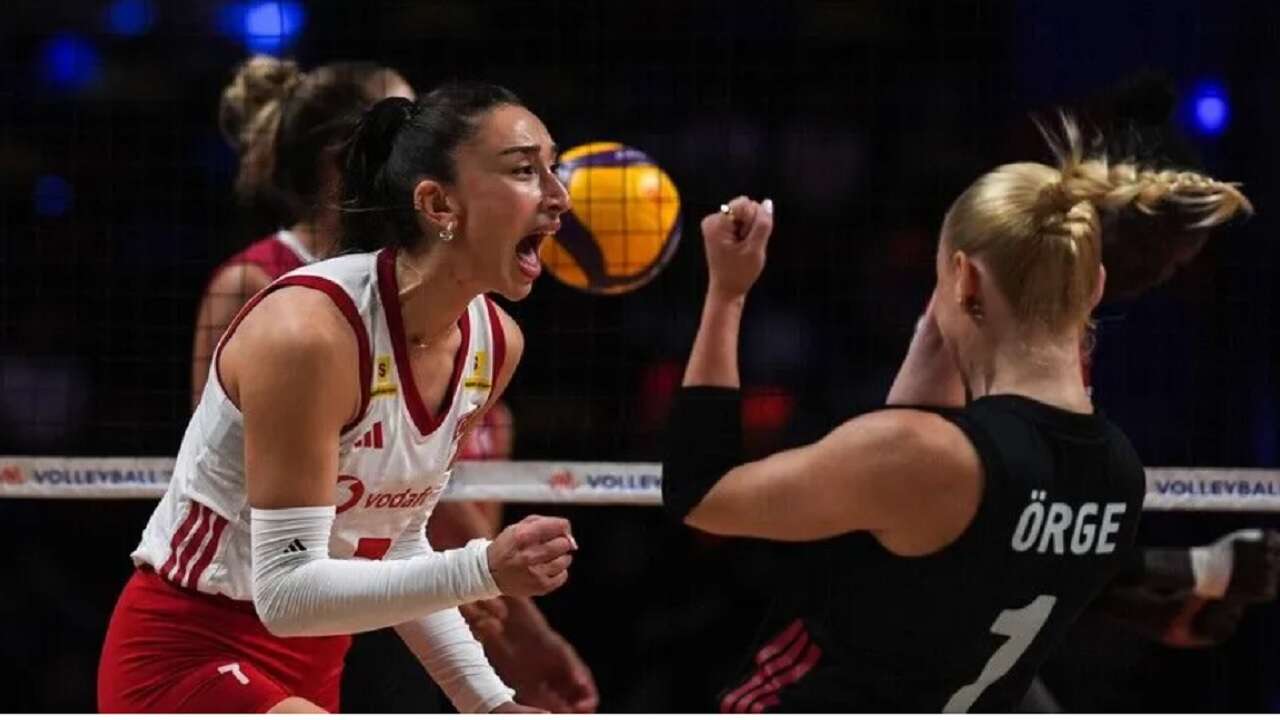 A Milli Kadın Voleybol Takımı VNL yarı finalinde