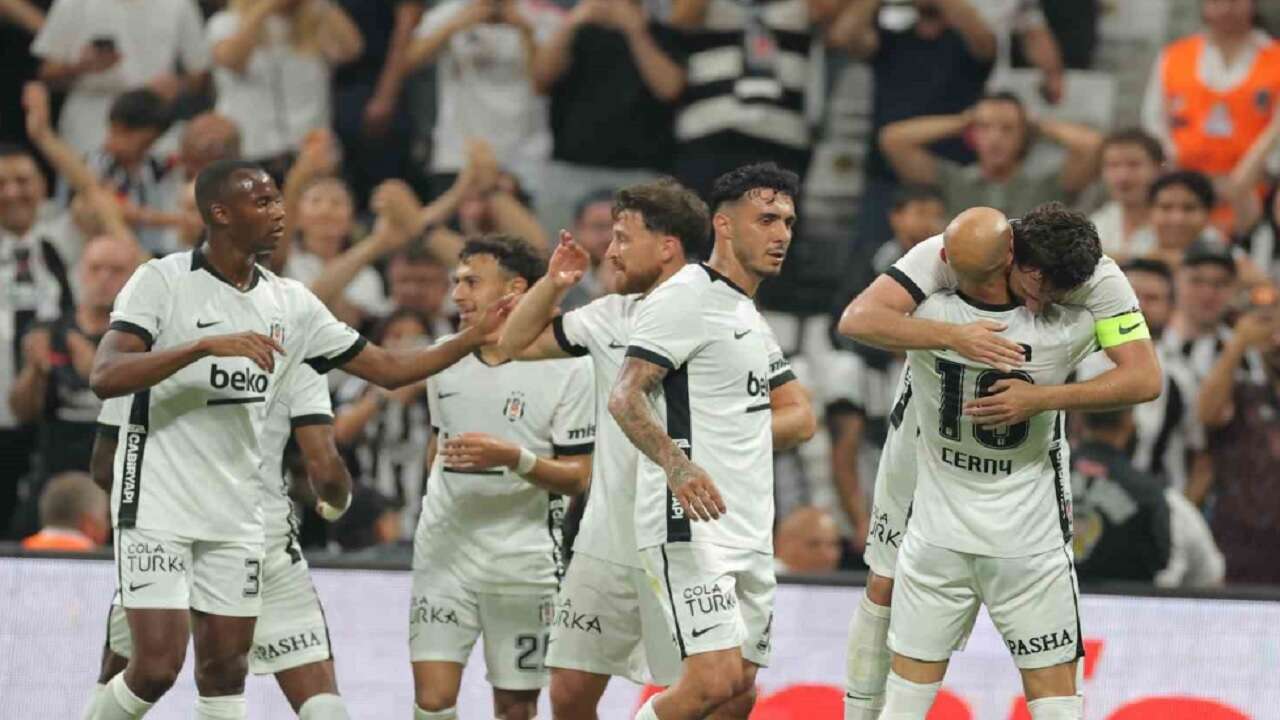 Beşiktaş, Avrupa Ligi'nde tek golle tur avantajını kaptı!
