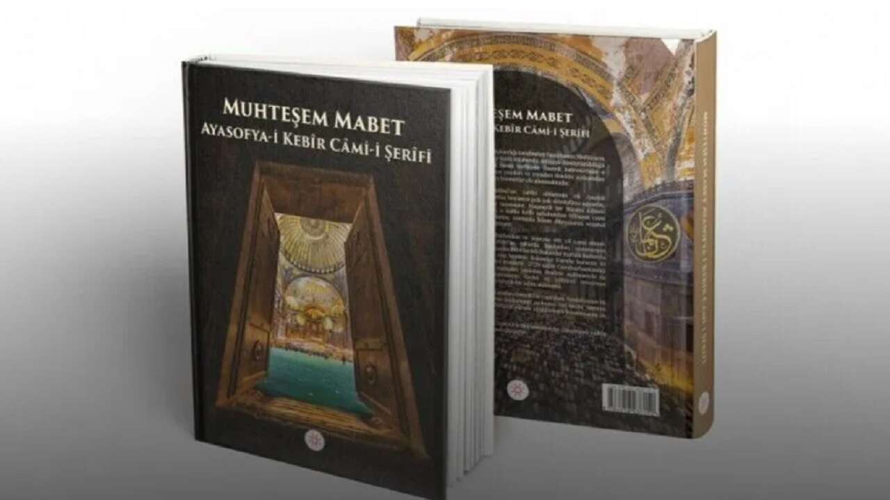 İletişim Başkanlığı'nın "Muhteşem Mabet Ayasofya-i Kebir Cami-i Şerifi" kitabı yayımlandı