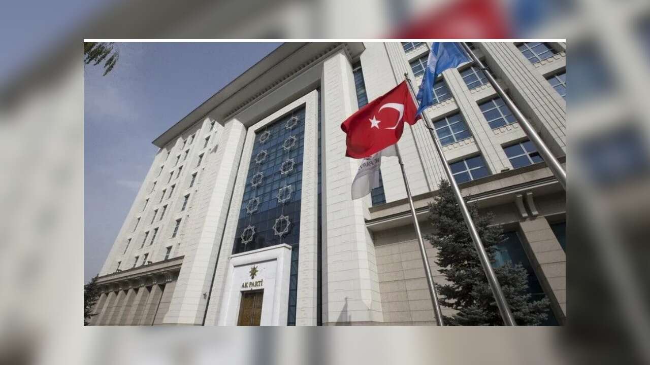 Çeyrek asrı geride bırakan AK Parti, yeni yaşını kutlamaya hazırlanıyor
