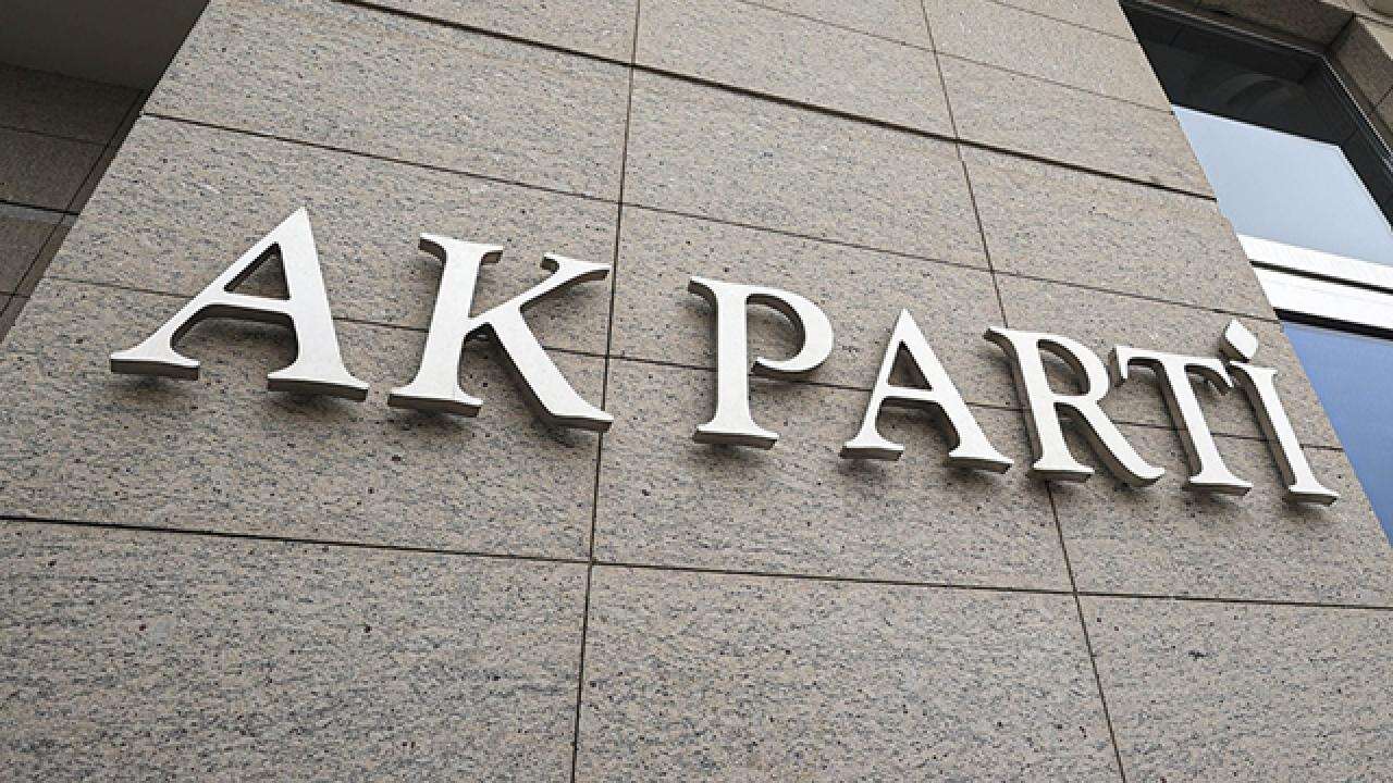 İstanbul'da 3 ilçe belediyesi AK Parti'ye geçti