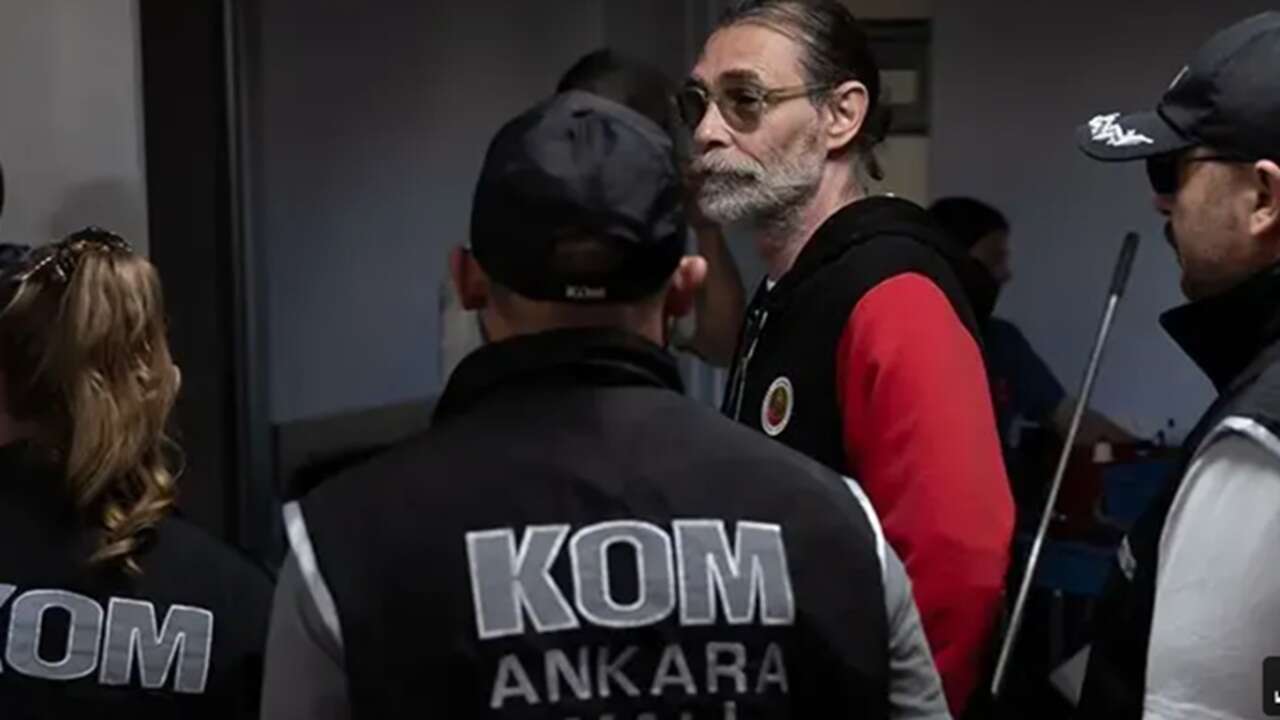 Erdal Beşikçioğlu ve diğer şüpheliler adliyeye sevk edildi