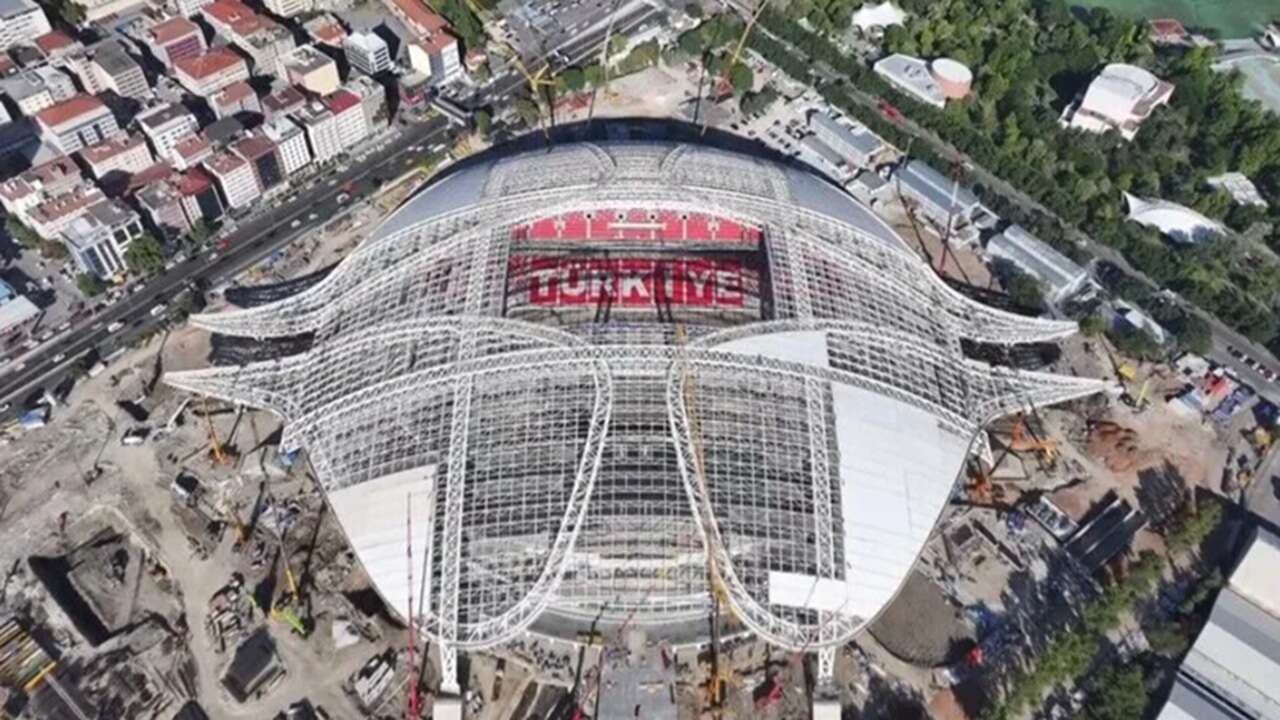 "Yeni Ankara Stadı"nda koltuklar yerleştirilmeye başlandı