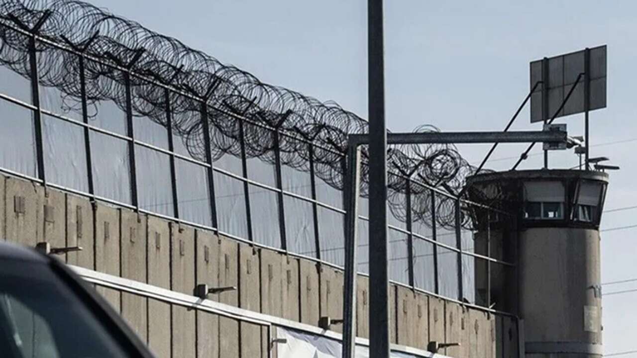 İsrail'in Megiddo Hapishanesi'nde tutulan Filistinli esirler, açlık ve tıbbi ihmalle karşı karşıya