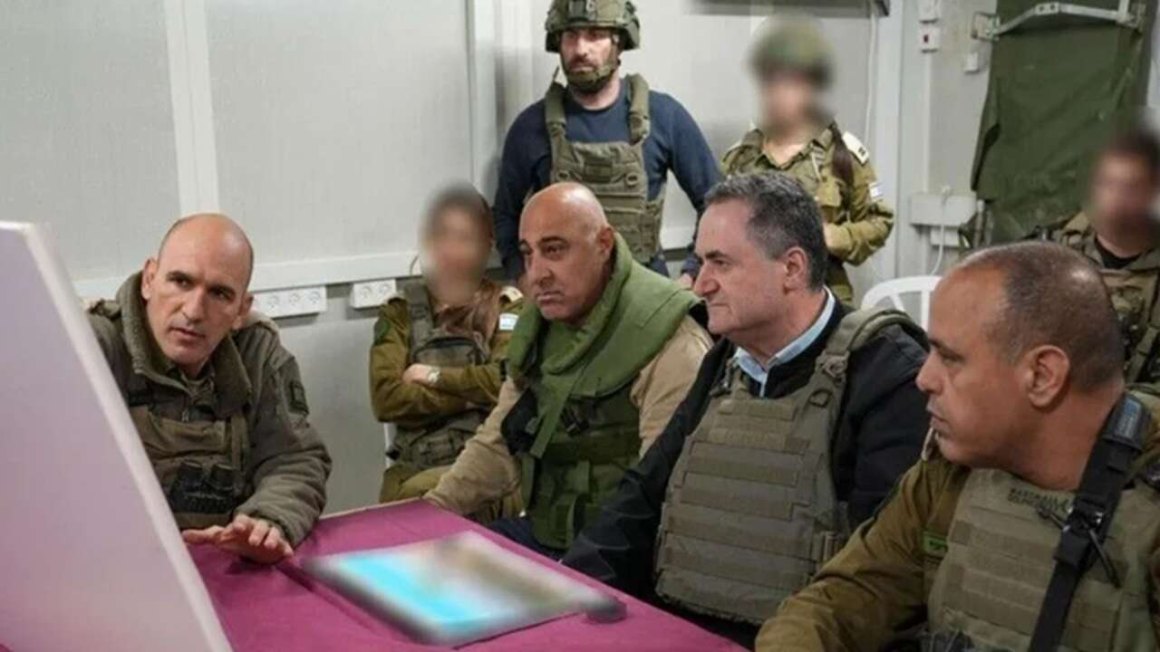 İsrail'de Savunma Bakanı ile ordu komuta kademesi arasında görevden alma krizi