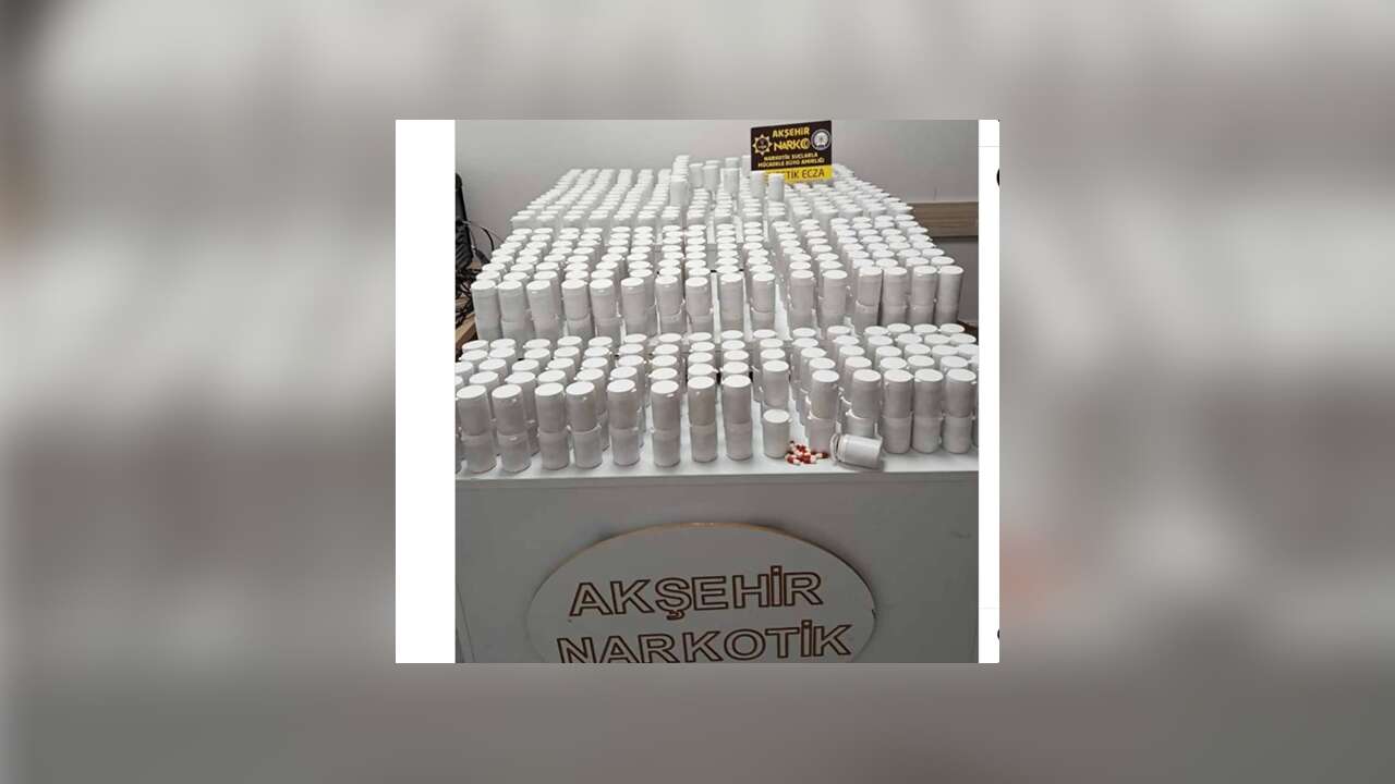 Akşehir'de uyuşturucu operasyonunda 2 şüpheli tutuklandı