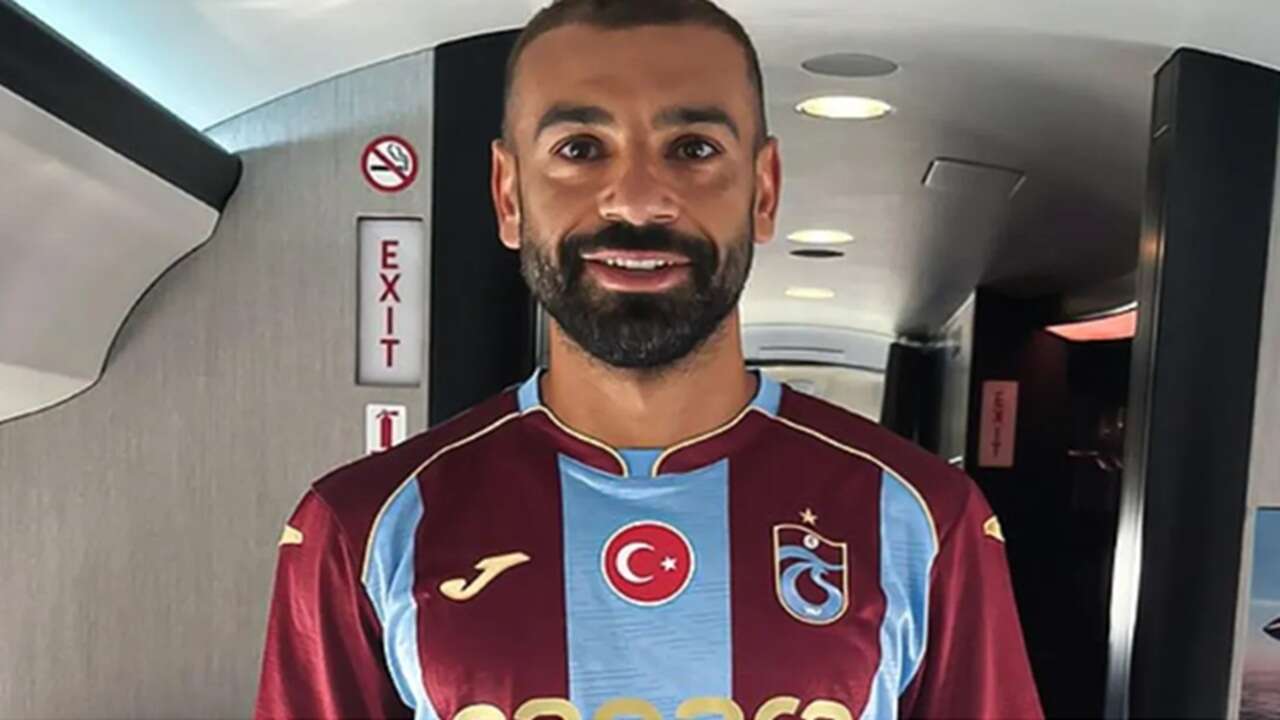 BEKLENEN AN / Dünya Yıldızı Muhammed Salah İstanbul'a ayak bastı