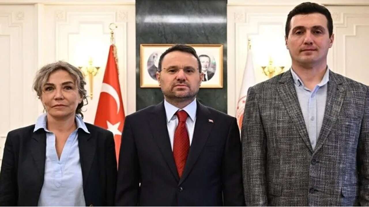 Adalet Bakanı Gürlek, Behçet Oktay'ın ailesiyle görüştü