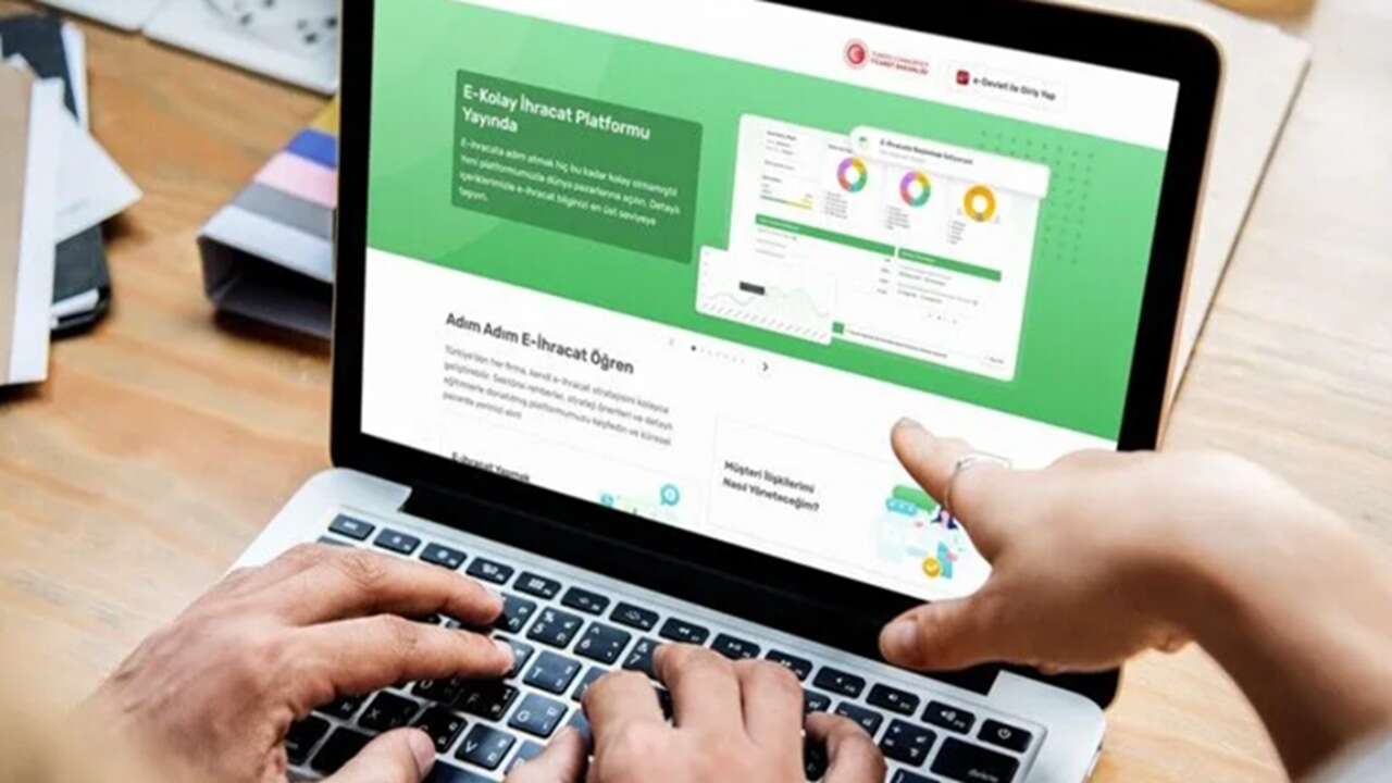 Ticaret Bakanlığı'nın "E-Kolay İhracat Platformu"na ÖDÜL