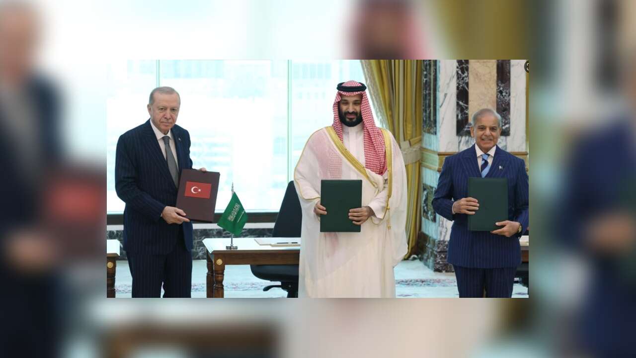 Türkiye, Suudi Arabistan ve Pakistan Ortak Savunma Anlaşması imzaladı