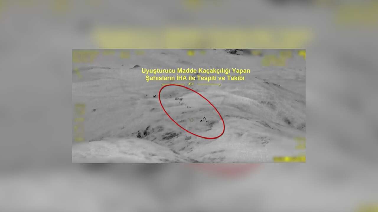 “Hakkâri’de JİHA Destekli Düzenlenen Operasyonda 253 Kilogram Esrar Ele Geçirildi.”