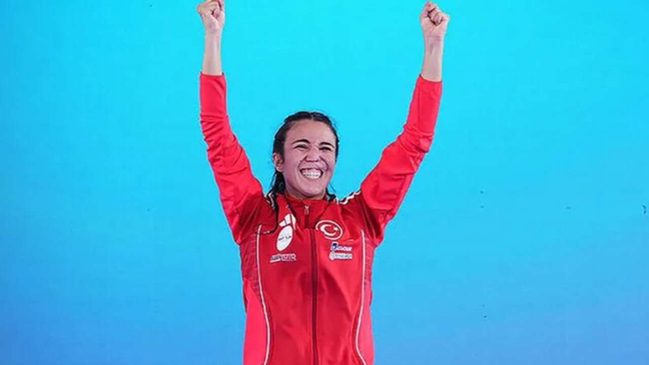 2026 Avrupa Modern Pentatlon Şampiyonası'nda milli sporcu İlke Özyüksel Mihrioğlu altın madalya kazandı
