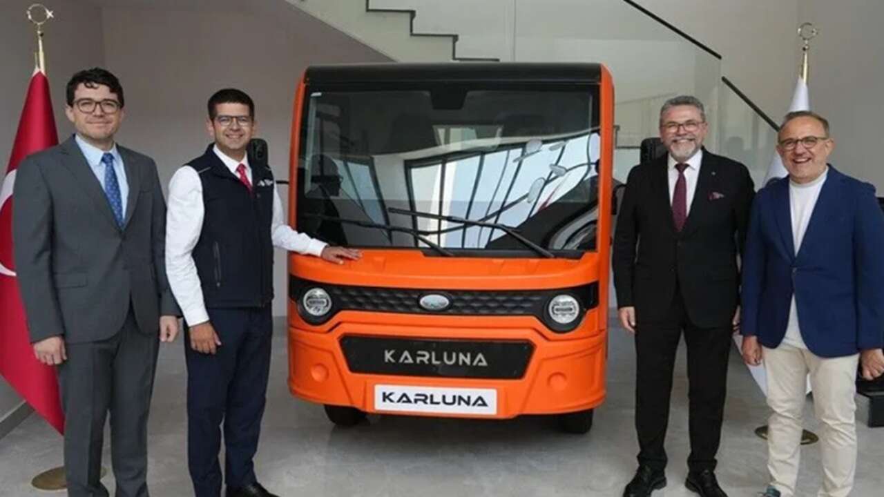 Cumhurbaşkanlığı Yatırım ve Finans Ofisi Başkanı Dağlıoğlu'ndan İzmir'deki işletmelere ziyaret
