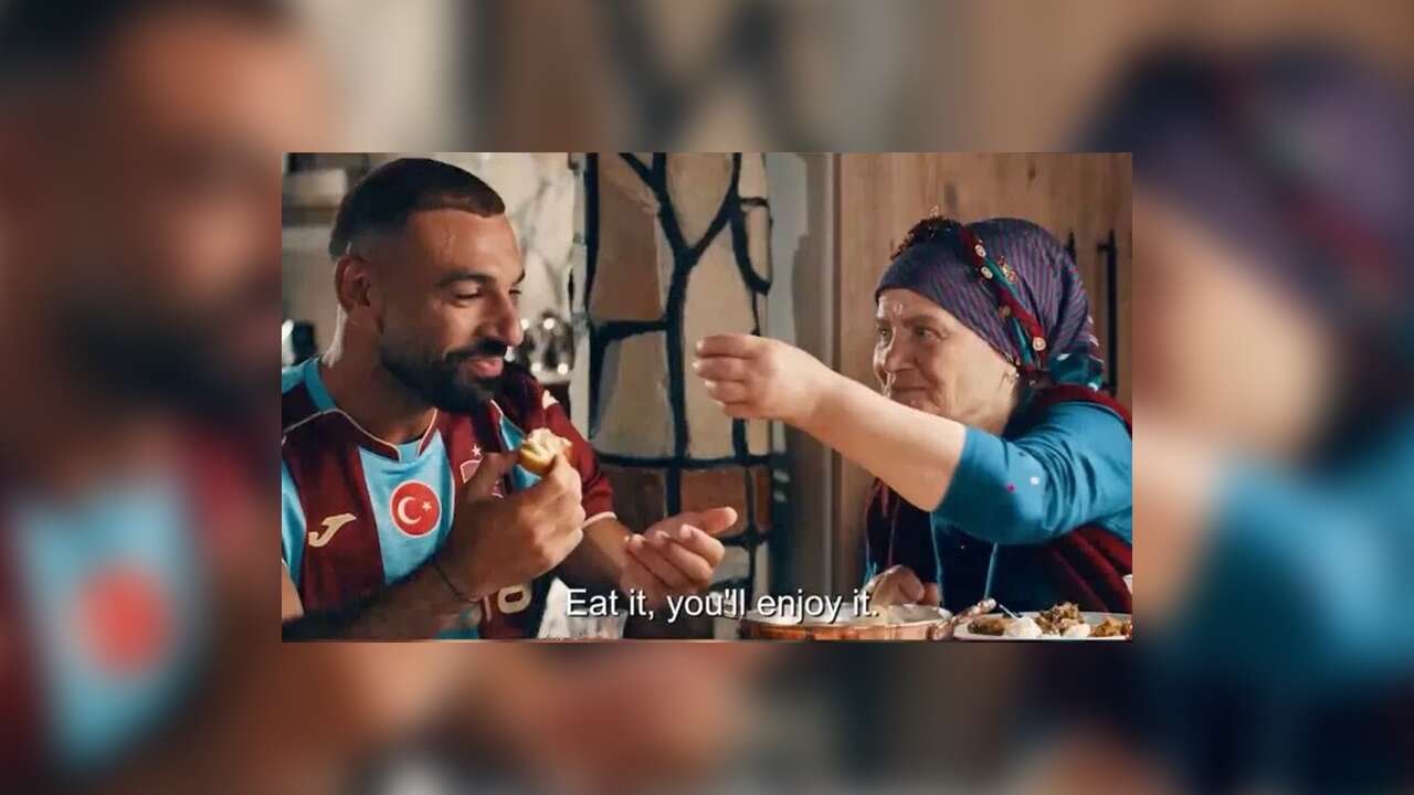 Trabzonspor'un yıldız oyuncusu Muhammed Salah'ın yer aldığı video milyonların gönlüne dokundu