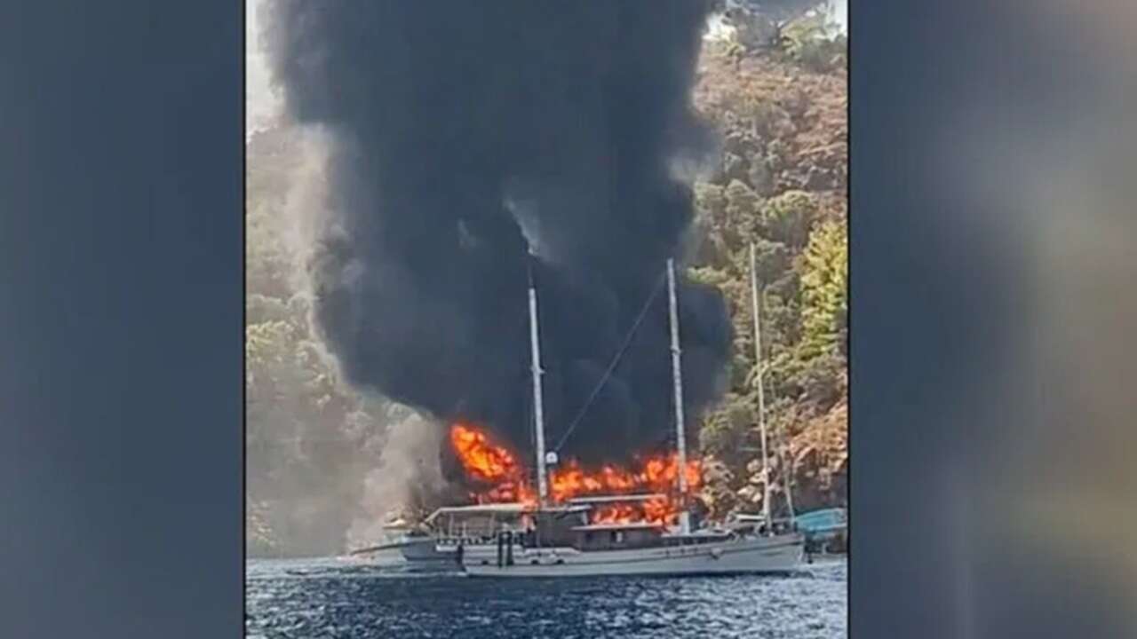 Fethiye'de tur teknesinde yangın çıktı