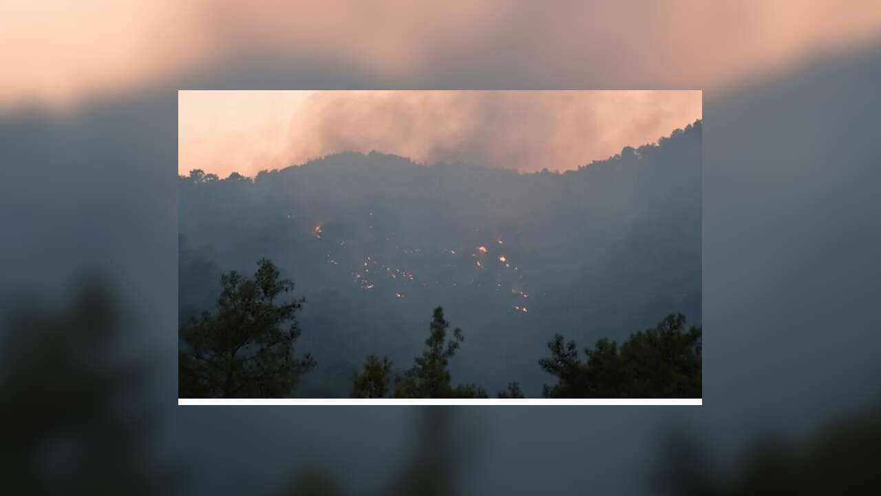 Kemer'deki orman yangını kontrol altına alındı