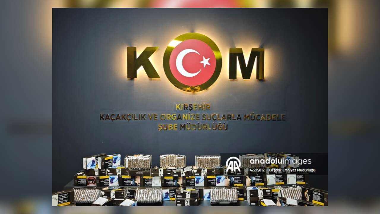 Kırşehir'de 15 bin 80 paket dolu makaron ele geçirildi