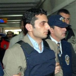 Mesaj mı Vermek İstiyor?