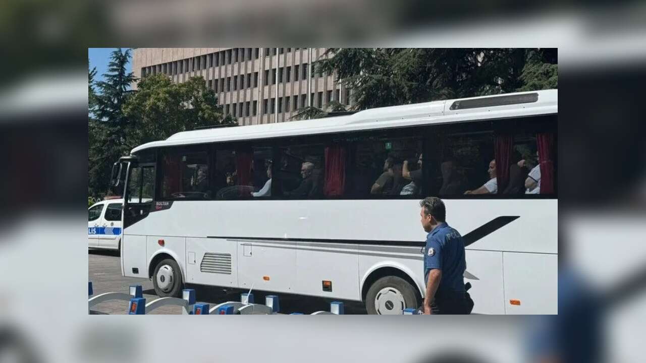 "Alihan Kuriş çıkar amaçlı suç örgütü"ne yönelik operasyonda 32 şüpheli tutuklandı