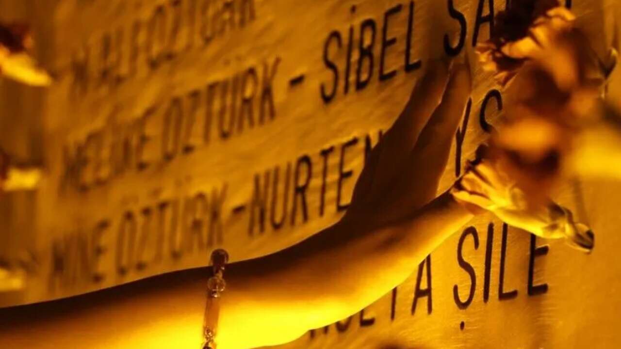 Marmara Depremi'nde hayatını kaybedenler anıldı