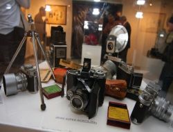 İzmir'in 133 Yıllık Fotoğrafçısının Koleksiyonundaki Makineler Sergileniyor..