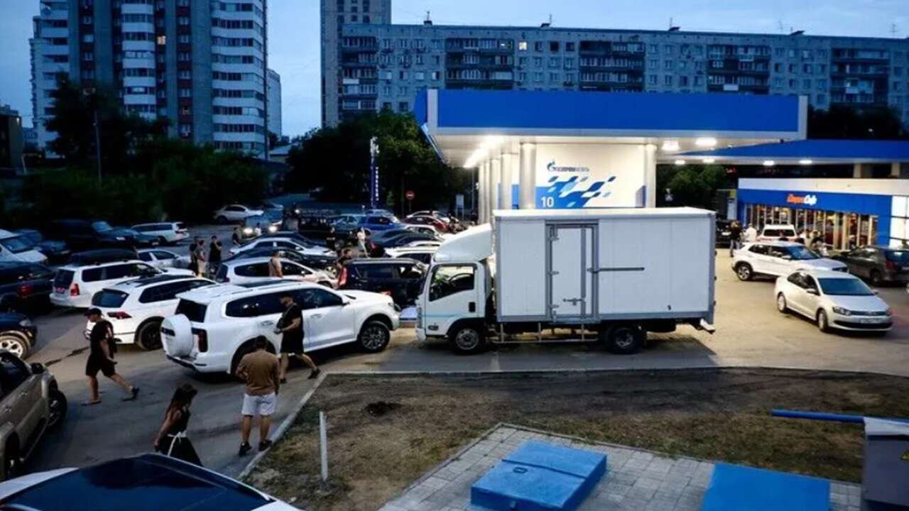 Rusya iç piyasayı desteklemek için akaryakıt ithalatına başladı