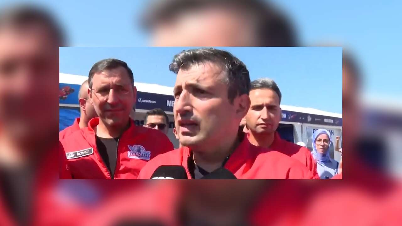 Selçuk Bayraktar'dan TEKNOFEST çağrısı: Mavi Vatan'ın kalbinin attığı yere herkesi bekliyoruz