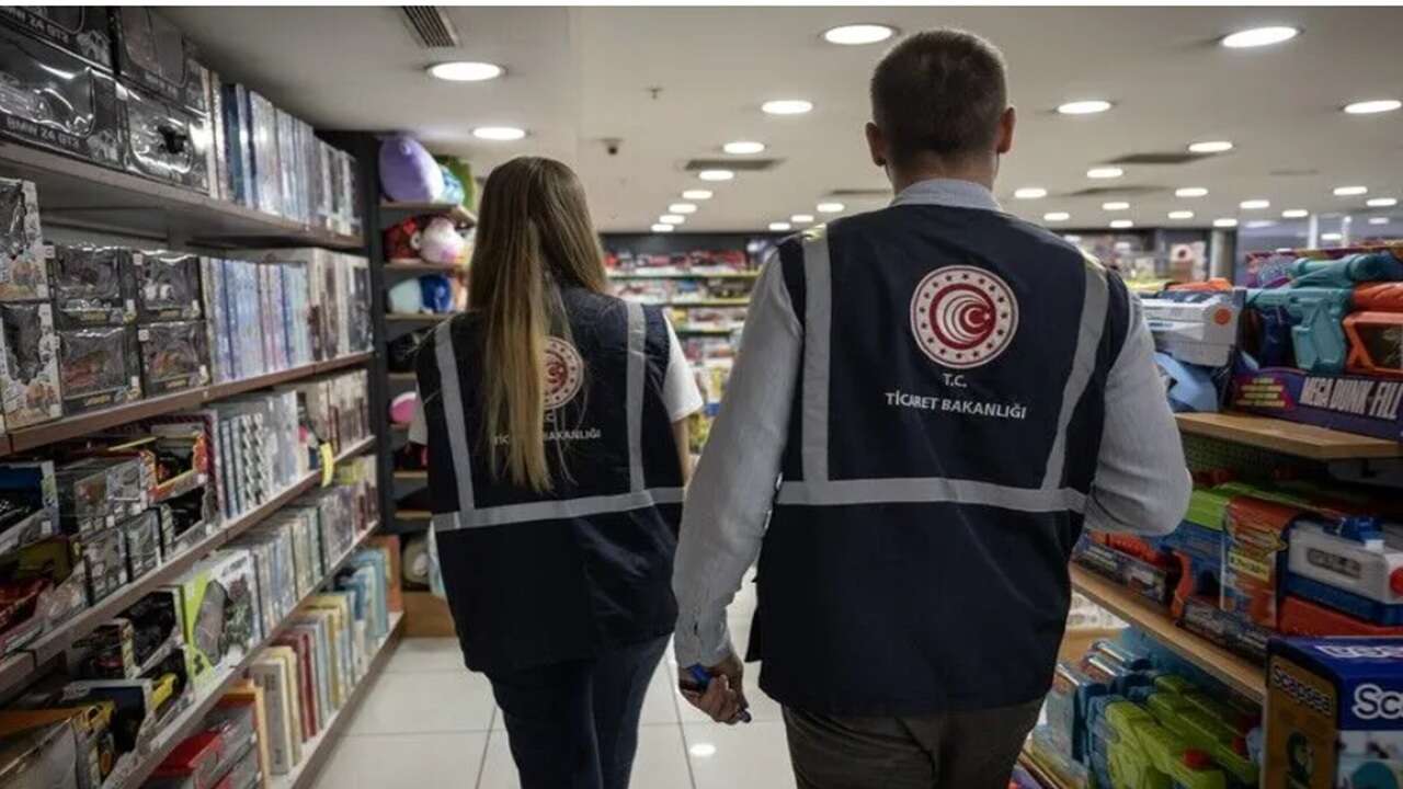 Ticaret Bakanlığı okul alışverişi öncesi kırtasiye sektöründeki denetimlerini artırdı