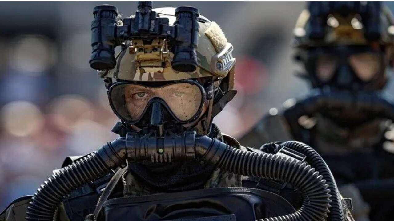 SAT ve SAS komandolarının TEKNOFEST Mavi Vatan'daki gösterileri ilgiyle izlendi