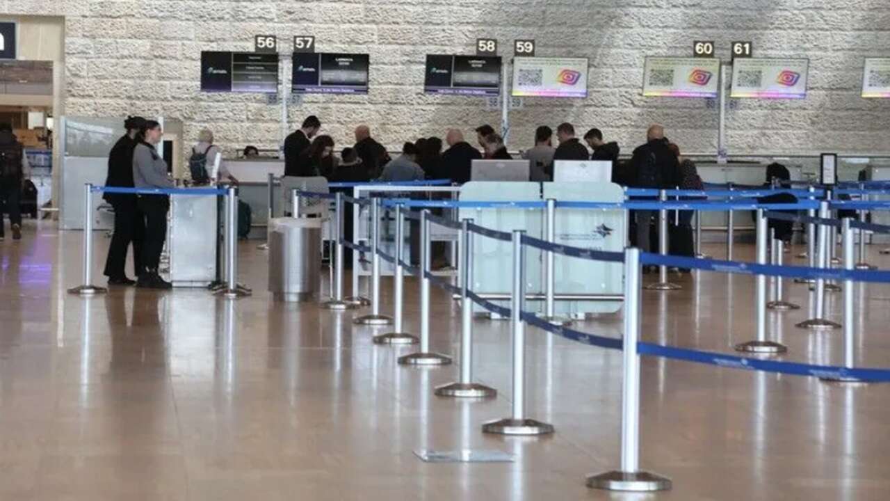 Ben Gurion Havalimanı'nda grev nedeniyle aksaklıkların devam ettiği belirtildi