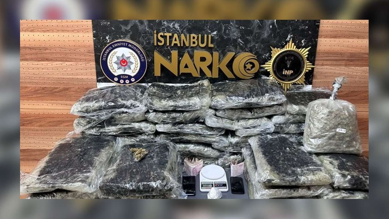 İstanbul'da uyuşturucu operasyonunda 2 şüpheli yakalandı