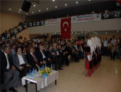 Türkiye Moda Ve Hazır Giyim Federasyonu, Adıyaman'da 560 Öğrenciyi Giydirdi