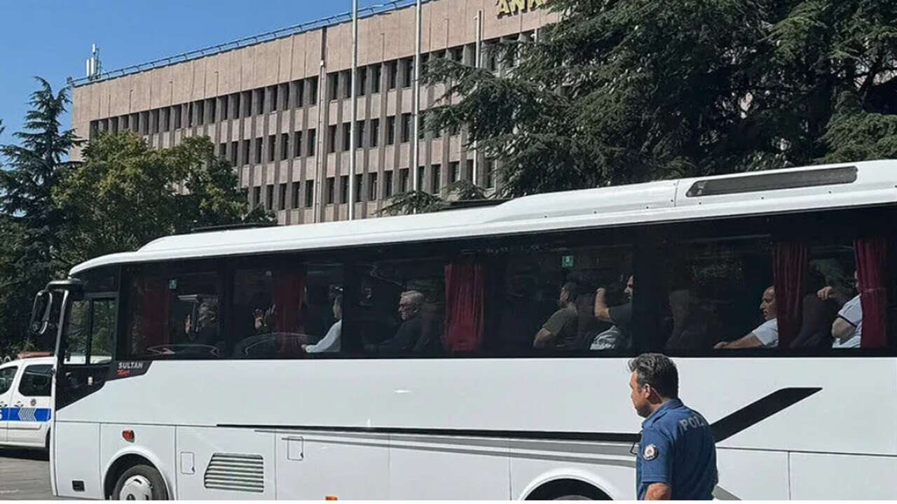 "Alihan Kuriş suç örgütü"ne yönelik soruşturmada gözaltına alınanlardan 10'u tutuklandı