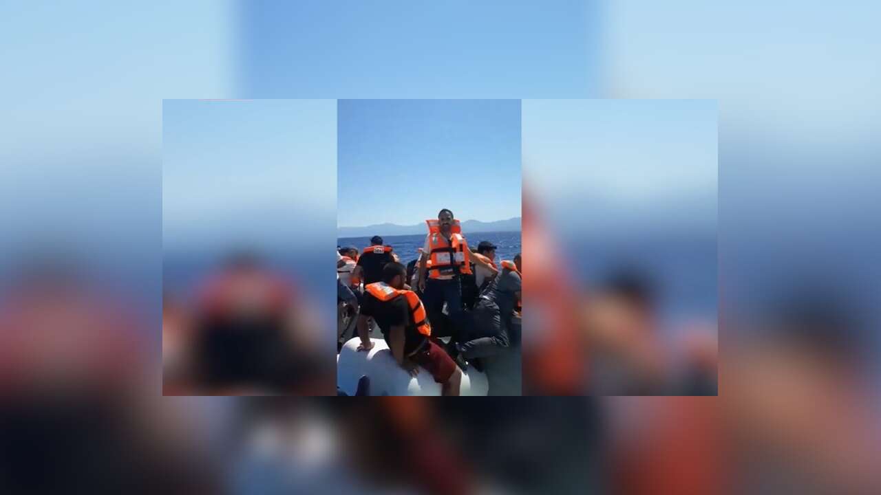 Girne Limanı'ndan ayrılan feribotun alabora olması nedeniyle kurtarma çalışması sürüyor