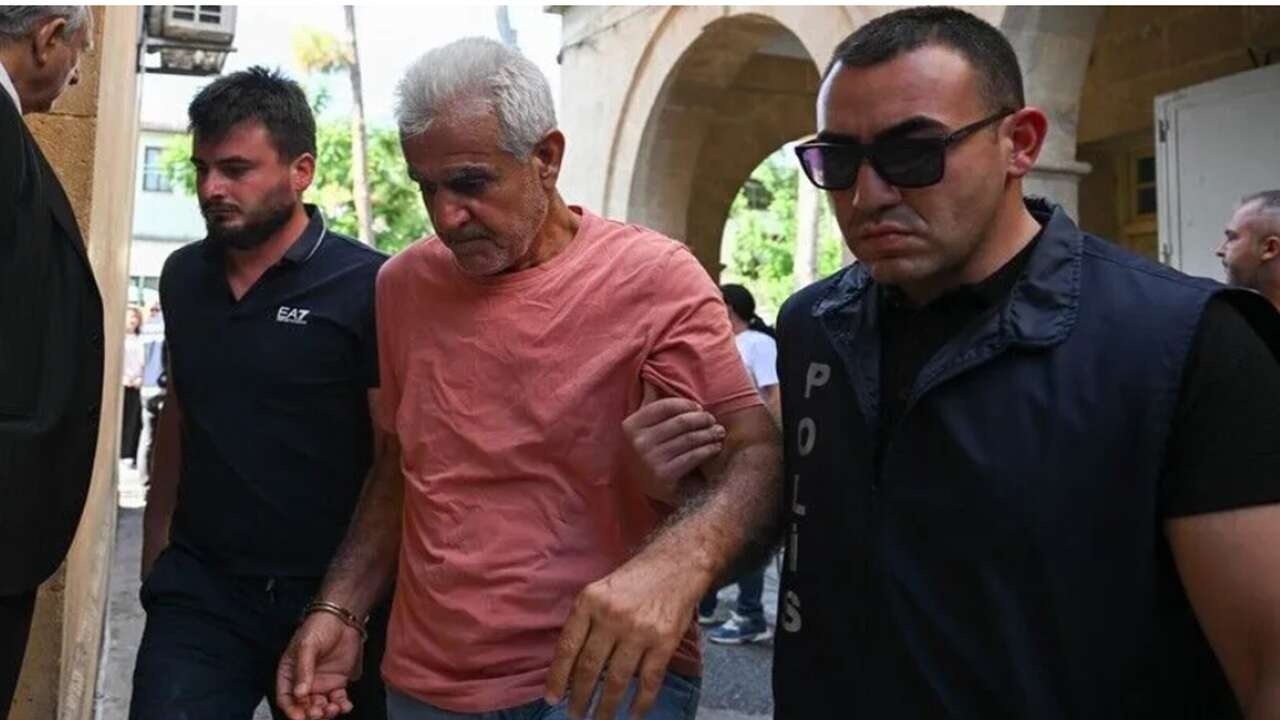 KKTC'deki yolcu gemisi kazasına ilişkin gözaltına alınan 9 kişi Girne Kaza Mahkemesi'ne çıkarıldı