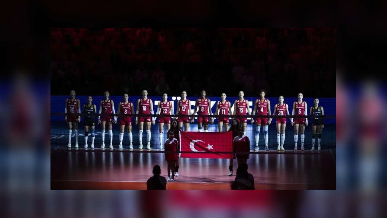 A Milli Kadın Voleybol Takımı, son 16 turunda Azerbaycan'la karşılaşacak
