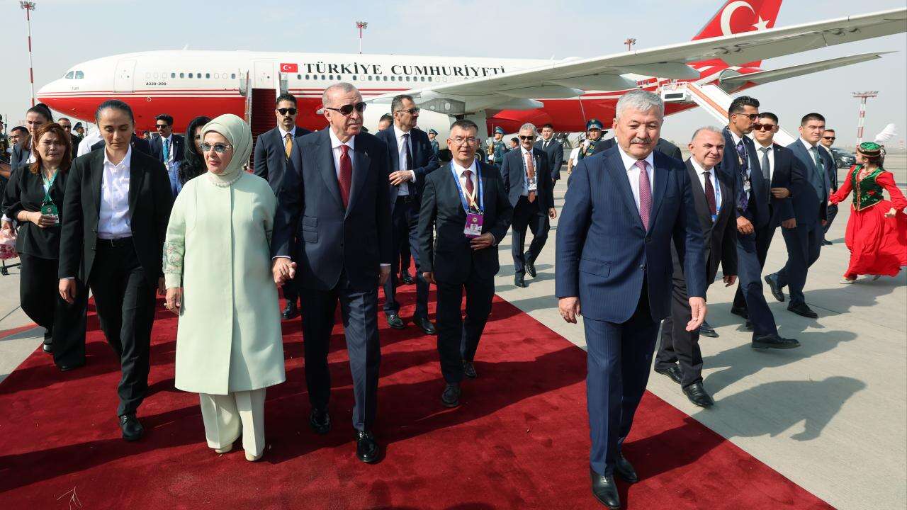 Cumhurbaşkanı Erdoğan, Kırgızistan temaslarına başladı