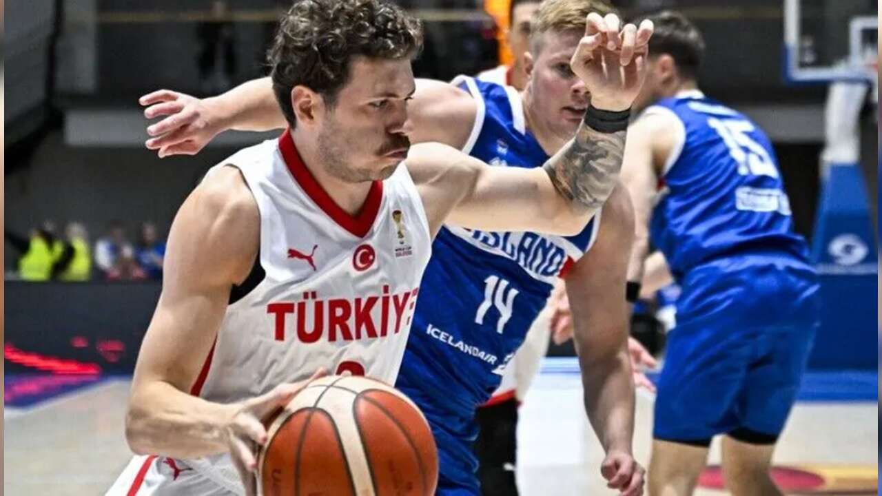 A Milli Erkek Basketbol Takımı, İzlanda'yı yenerek 2027 Dünya Kupasına katılmaya hak kazandı