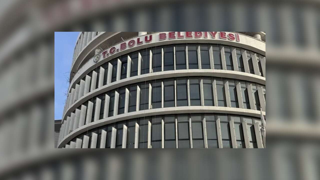 Bolu Belediyesi'nde "araç kiralamada usulsüzlüğe" ilişkin soruşturmada 22 zanlı hakkında gözaltı kararı